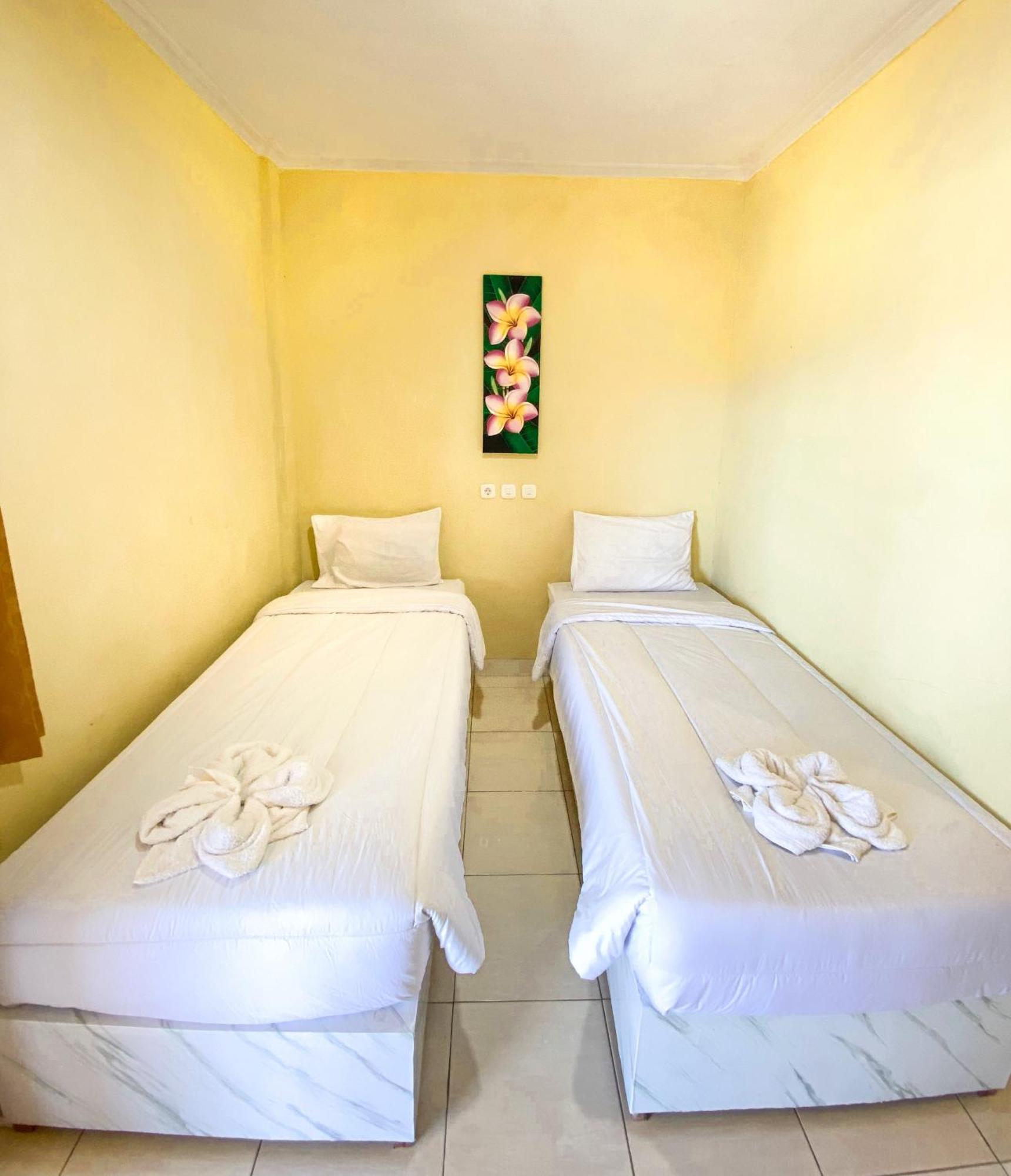 Fx72 Labuan Bajo Hotel Eksteriør billede